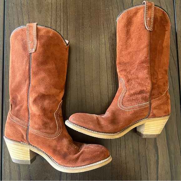 Women's 1974 Wolverine Suede Cowboy Boots - Vintage - Size 6.5 - Picture 2 of 10